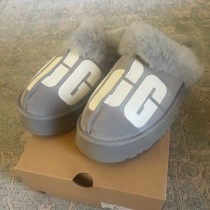 UGG slippers slides Disquette Chpd Cobble 10